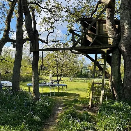 Unique Atelier In *