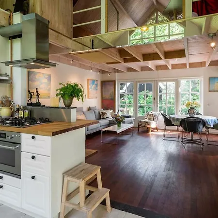 Unique Atelier In *