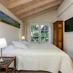 Unique Atelier In *